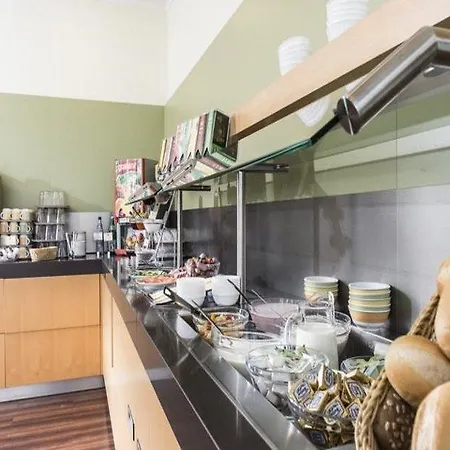 Hotel Good Morning 2*